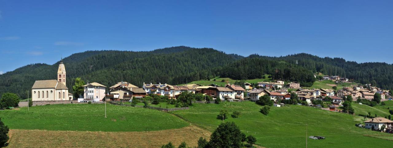 Hotel Zum Rossl Anterivo Esterno foto